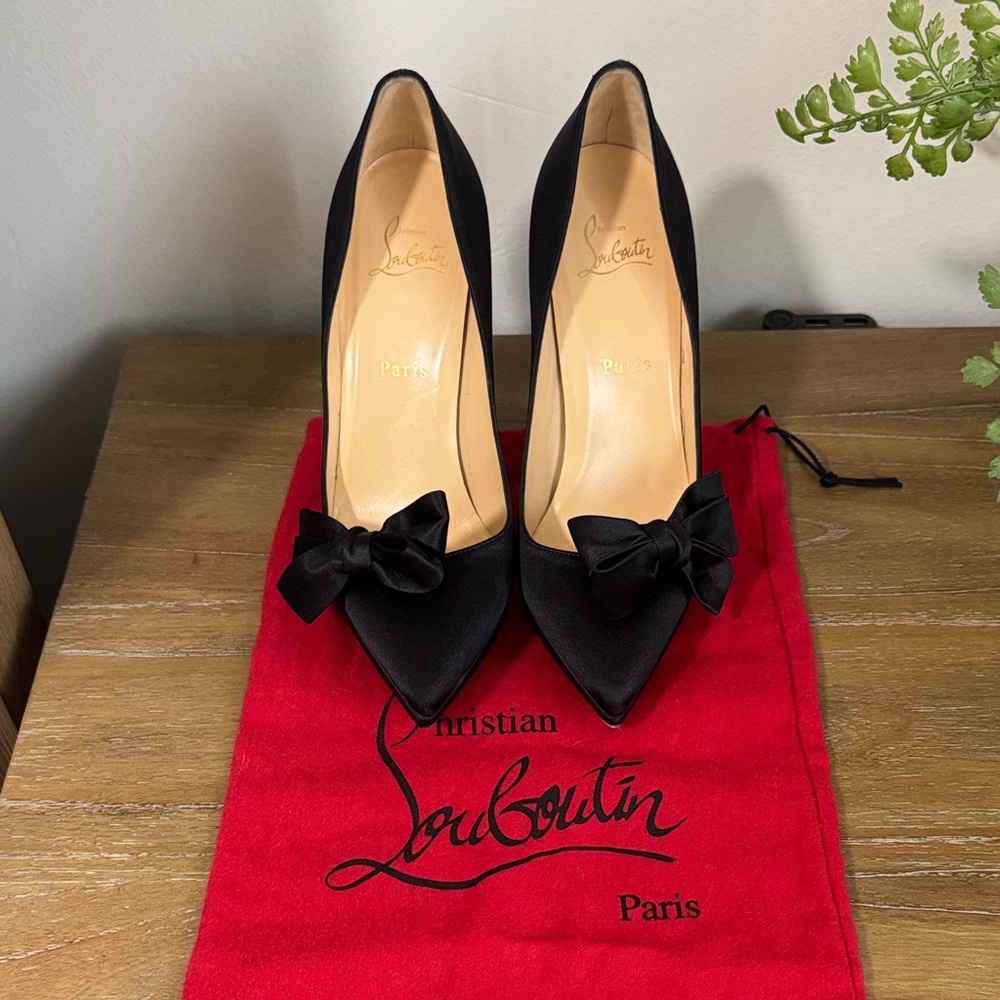 Christian Louboutin Black Heels with Bow Accent Size 38 1/2